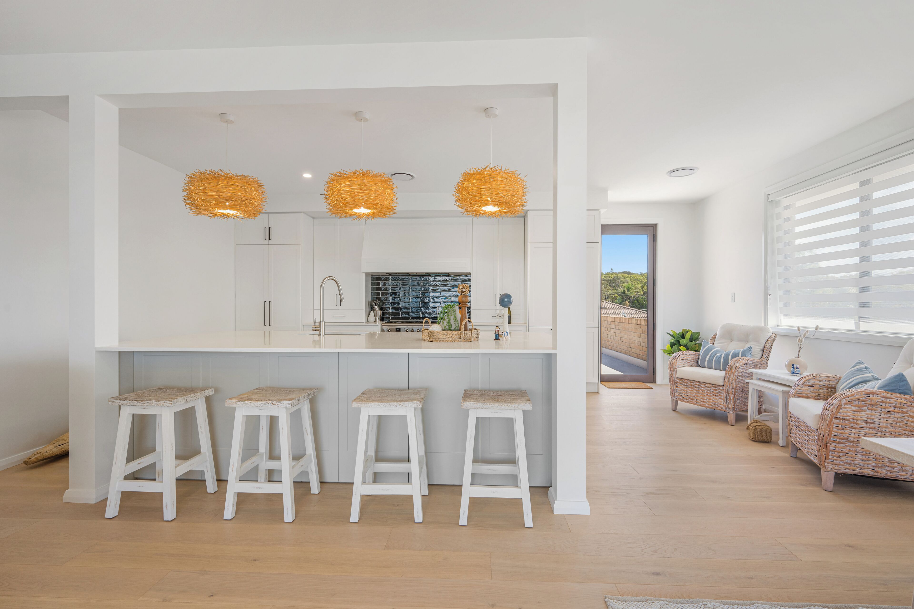 المنشأة من الداخل