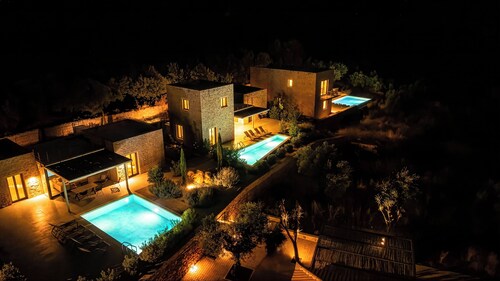 Riverstone Estate 3villas 3pools close to Kalogria beach