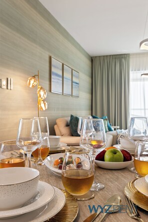 Apartment, Sea View | Dining room