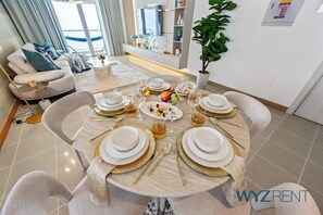 Apartment, Meerblick | Esszimmer