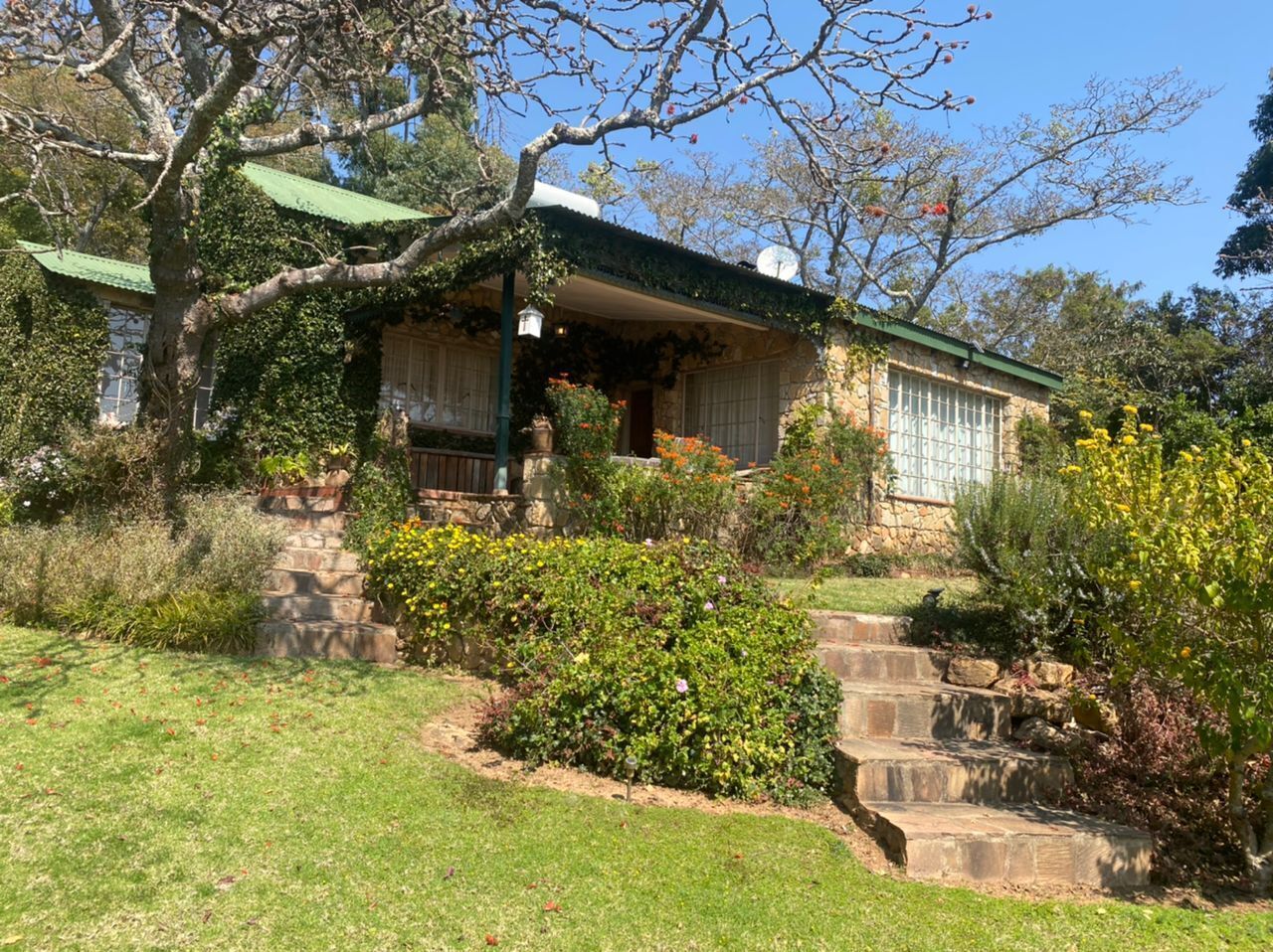 Majoituspaikan sisäänkäynti