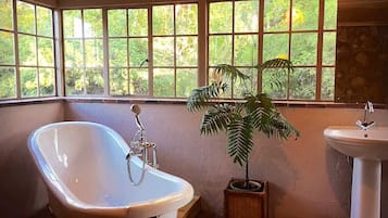 House | Bathroom