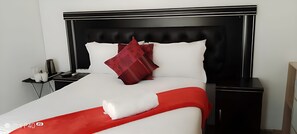 6 dormitorios, tabla de planchar con plancha, wifi y ropa de cama