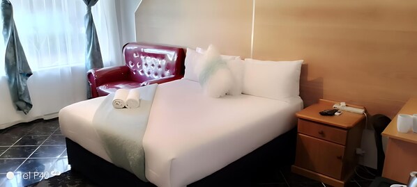 6 dormitorios, tabla de planchar con plancha, wifi y ropa de cama