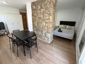 Family Room | Bed sheets