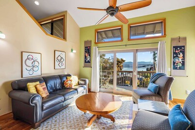 Large Lake WA View Family Home