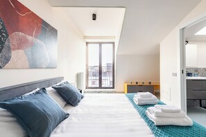 Suite, City View | Iron/ironing board, free WiFi