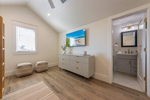 Interior - NEW~Gorgeous! Arcade!~ Heated pool/spa~North End! (Anna Maria)