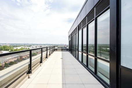 Elite Apartment, 3 Bedrooms, 2 Bathrooms | Balcony