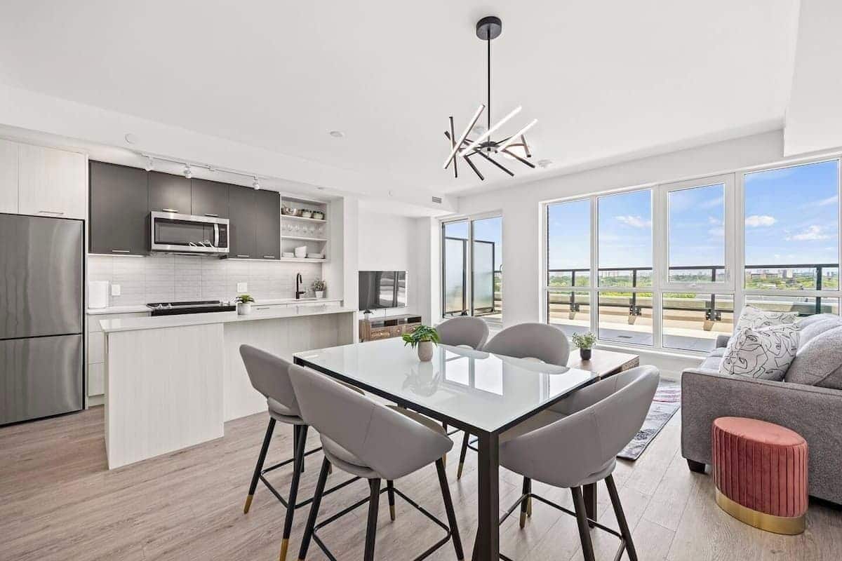 Appartement Club, 3 chambres, non-fumeur | Repas dans la chambre