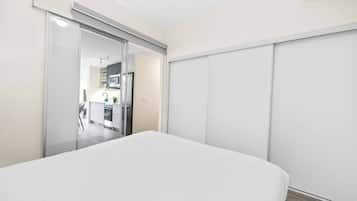 Townhome, Non Smoking, City View | Iron/ironing board, free WiFi