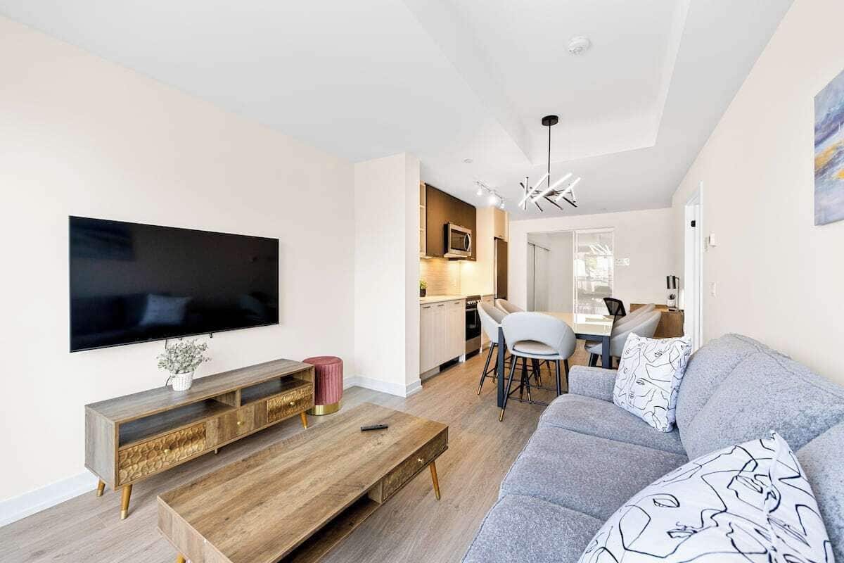 Maison en rangée, non-fumeur, vue sur la ville | Aire de séjour | Téléviseur connecté de 50 po avec télévision numérique