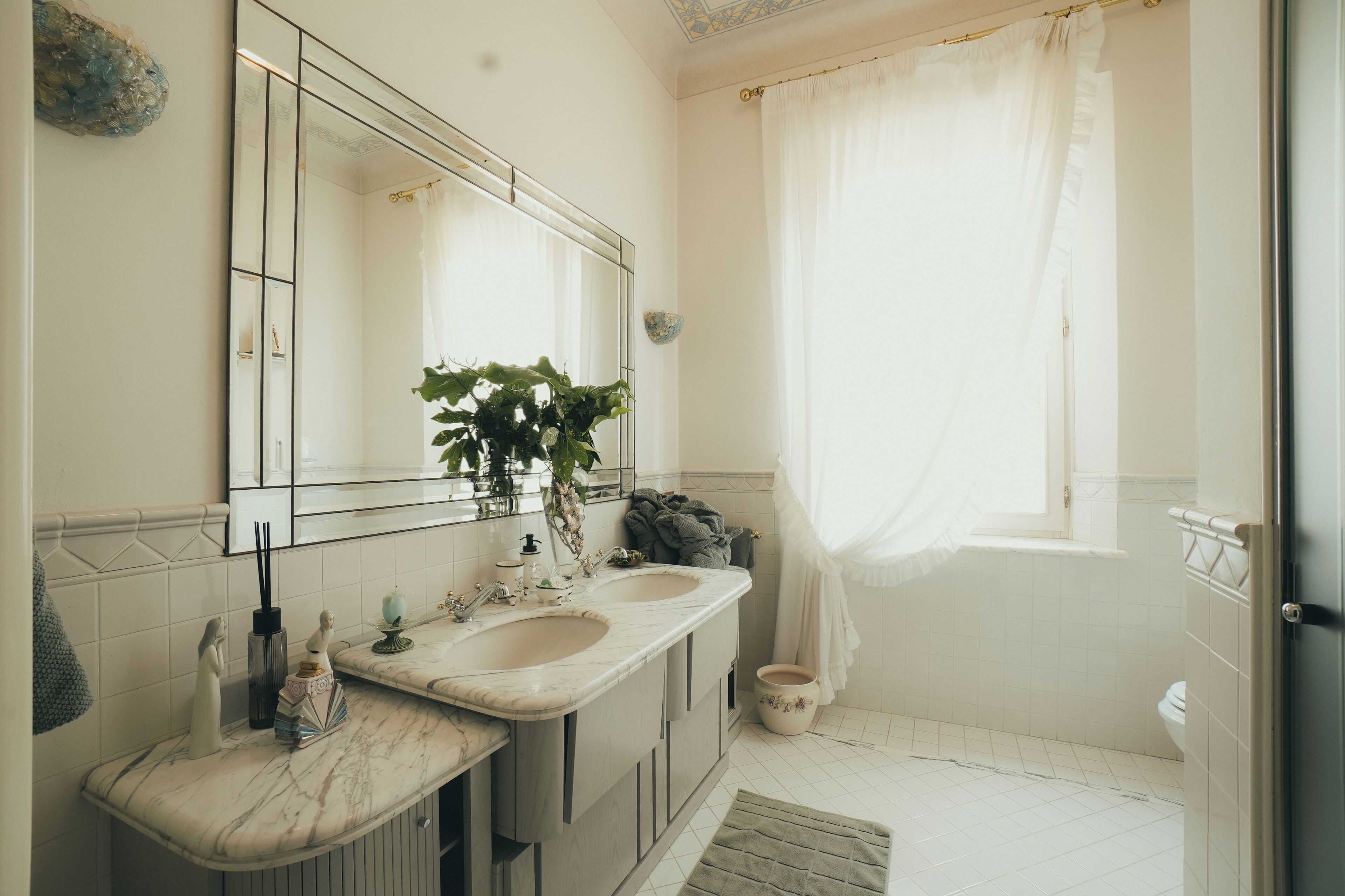 Dusche, Whirlpool, Haartrockner, Bidet