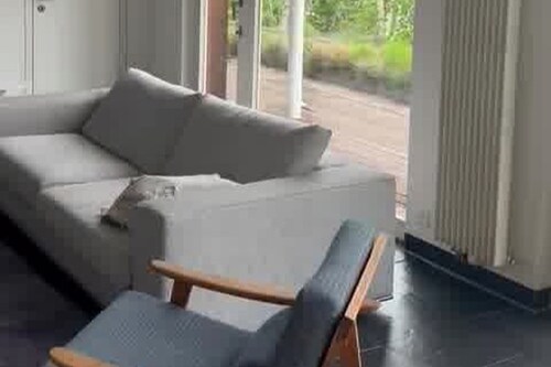 Peaceful Lakeview Apartment in Lutry