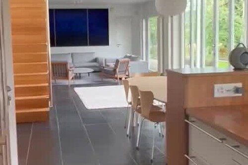 Peaceful Lakeview Apartment in Lutry