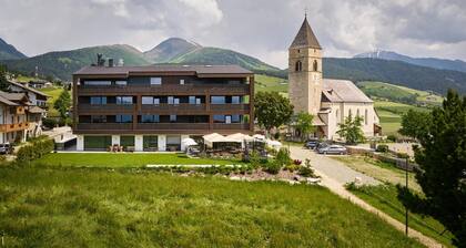 Apartment 101 'Mountain Lodge Margit' mit privater Terrasse, Gemeinschaftsgarten und WLAN