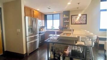 微波炉、烤箱、炉灶、洗碗机