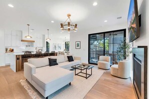 TV, offices - Luxe 6BR Retreat, Pool, Game Room,Sleeps 23 (Austin)