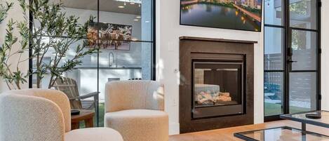 المنشأة من الداخل