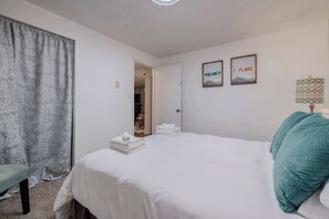 مكواة/لوح كي وواي فاي وملاءات أسرّة