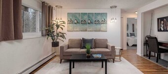 On the Creek! Anchorage 2BR Hideaway Condo