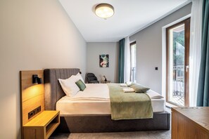 Classic Double Room, Balcony, Garden View