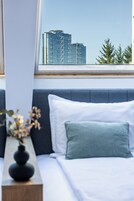 Classic Twin Room, Balcony, City View | In-room safe, free WiFi, bed sheets