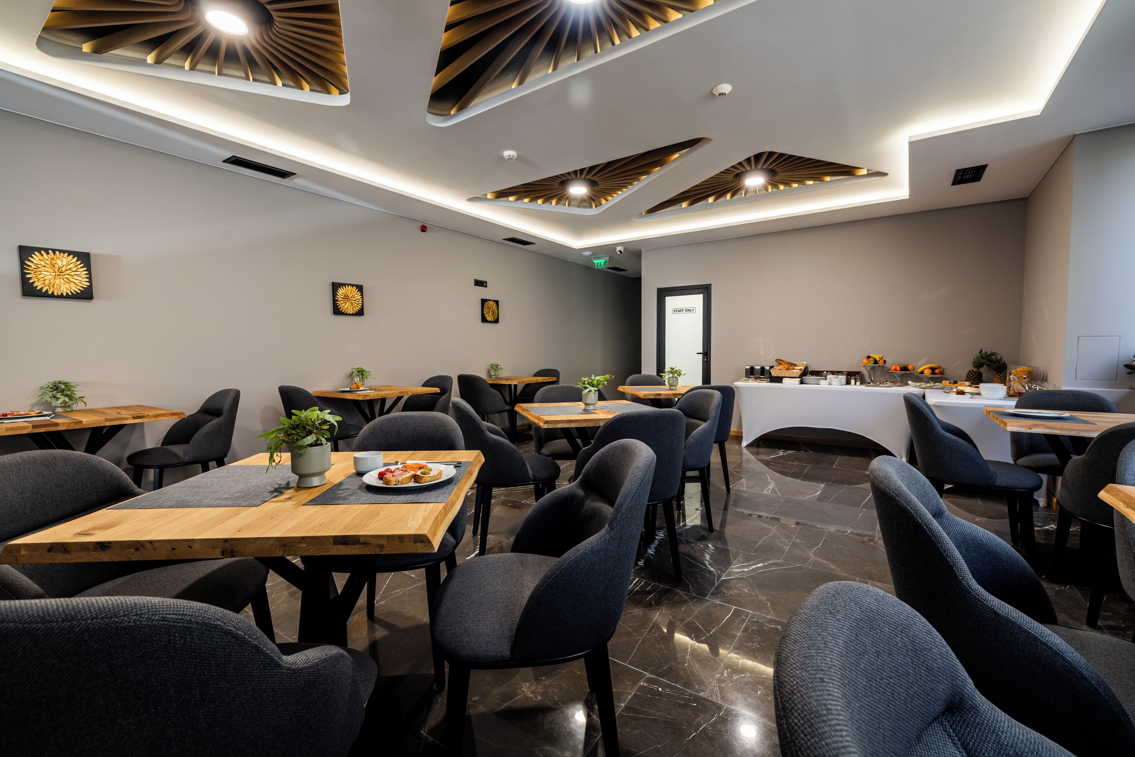 Breakfast area