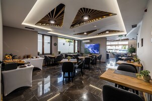 Daily buffet breakfast (EUR 10 per person)