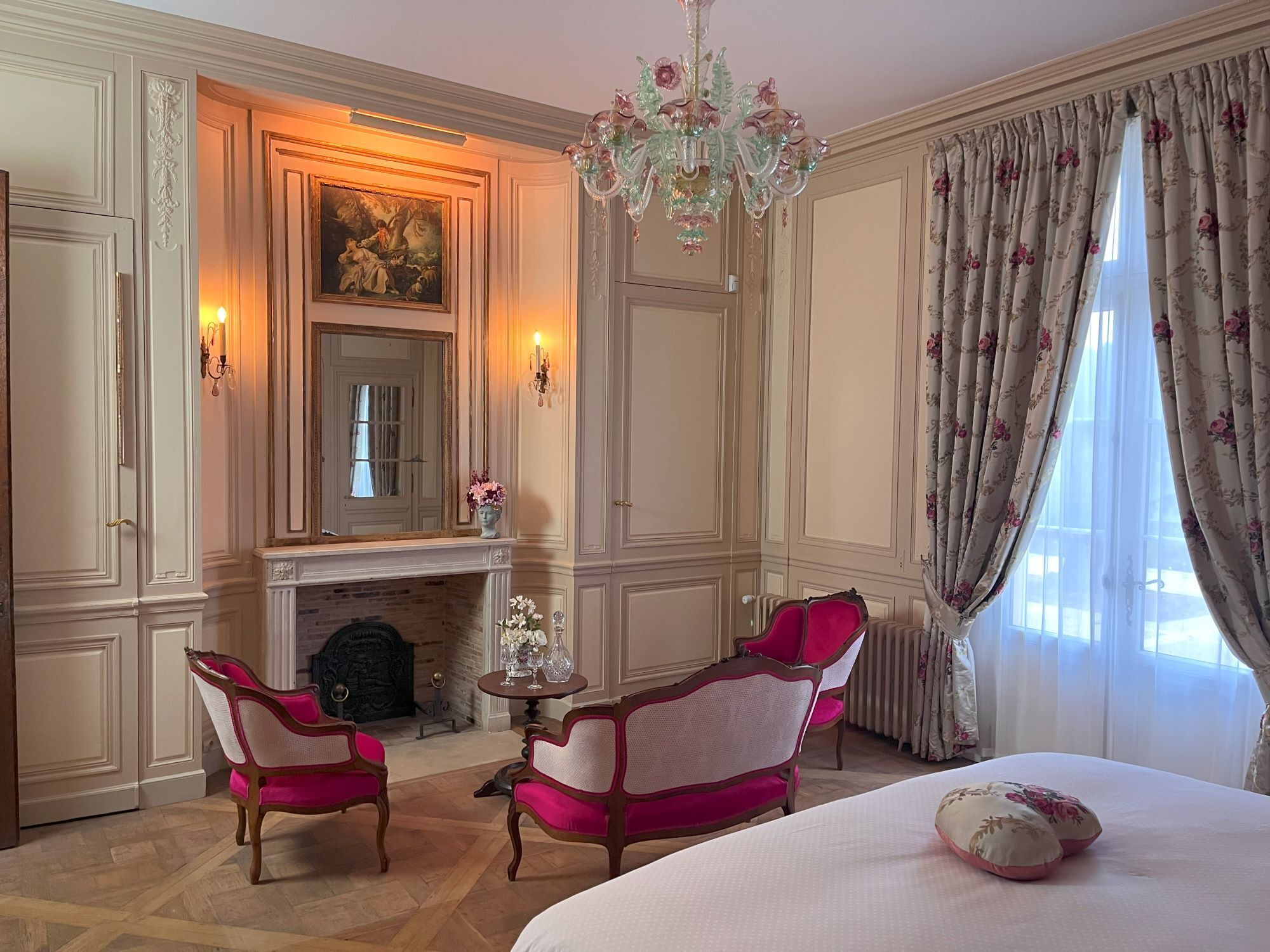 Suite Deluxe, no fumadores, vistas al jardín | Caja fuerte, sistema de insonorización, tabla de planchar con plancha