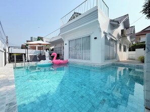 Villa, 4 Bedrooms, Smoking, Private Pool | Pool | Outdoor pool - Mohana Pool Villa 4 Beds Near Walking Street PTY (Pattaya)