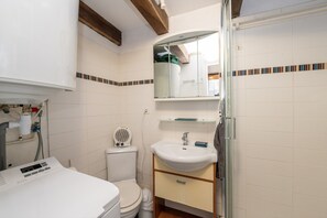 Dusj og hårføner