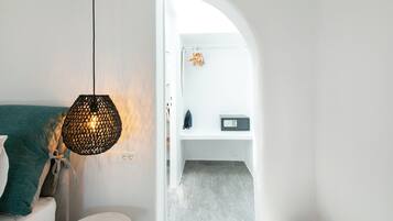 Suite Deluxe, balcon, vue jardin | Literie de qualité supérieure, matelas Select Comfort