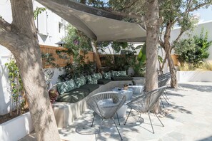 Classic Double Room, Balcony, Courtyard View | Terrace/patio
