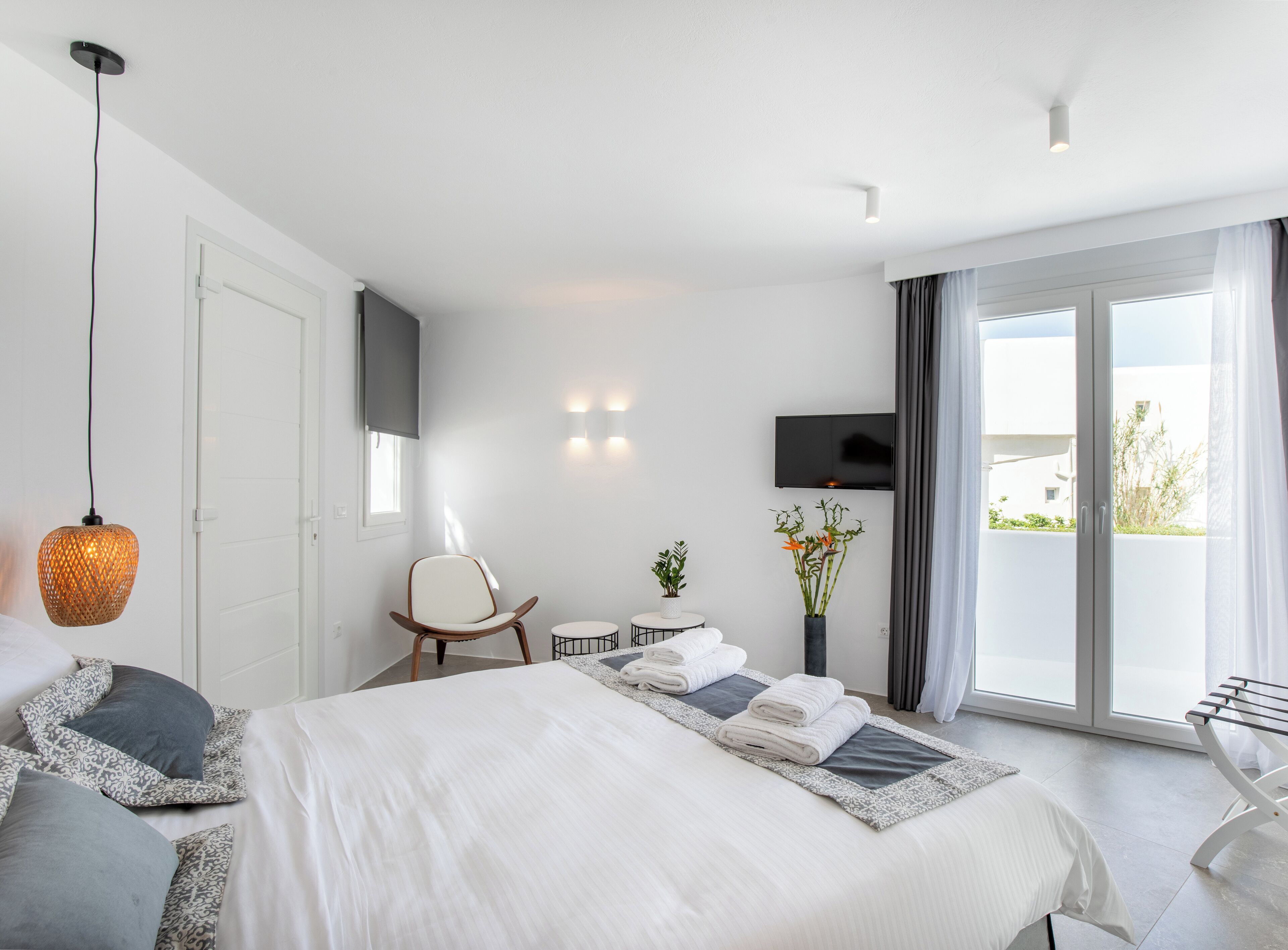 Suite Deluxe, vue partielle sur la mer | Literie de qualité supérieure, matelas Select Comfort