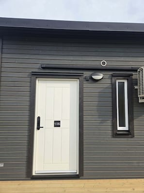 Front of property - Hotel Studlagil Canyon (Egilsstaðir)