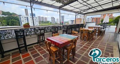 PARCEROS GROUP-VACATION ROOM, FLOOR 1, IDEAL FOR SMALL GROUPS, PEREIRA