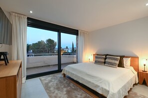 4 Schlafzimmer, Bügeleisen/Bügelbrett, Reisekinderbett, kostenloses WLAN