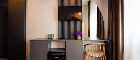 Escritorio y wifi gratis