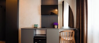 Stay at Georges and Fly