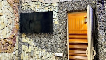 Luxury Suite | Television