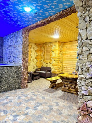 Luxury Suite | Living area