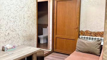 Comfort Triple Room | Laptop workspace, free WiFi