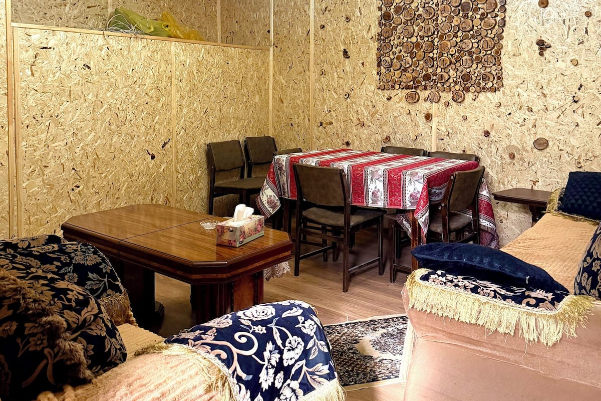 مساحة عمل للكمبيوتر المحمول وواي فاي مجانًا