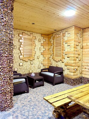 Luxury Suite | Living area