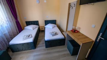 Habitación | Escritorio y wifi gratis