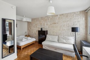 Monolocale, fumatori