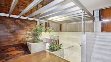 Estúdio, para fumantes