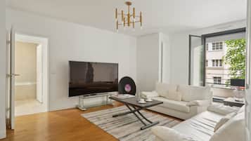 Apartment, Smoking | Living area