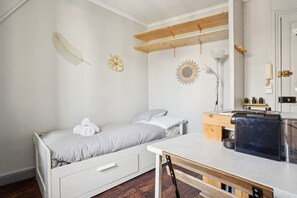 Studio - Charming Studio- Balcony in Montmartre- Mobility (Paris)